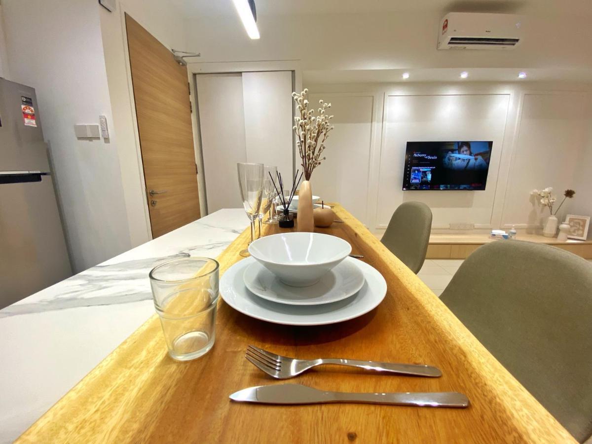 Lily And Loft - Camellia @ Bangsar Apartment Kuala Lumpur